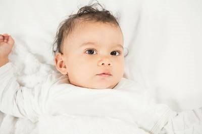 试管婴儿胚胎移植后需要长时间卧床吗？